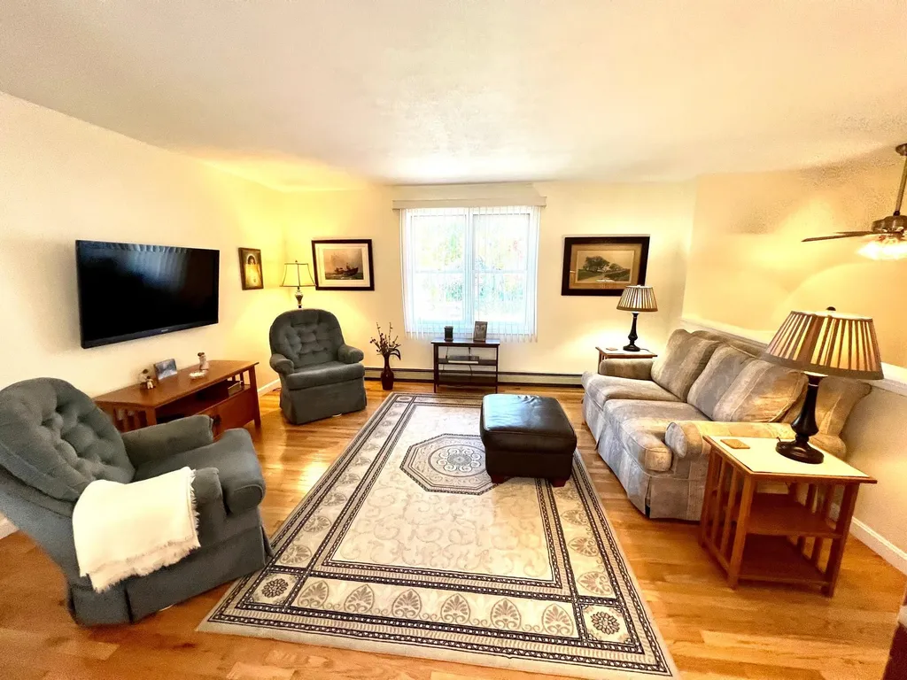 423 Salmon Falls Road Rochester NH 03868