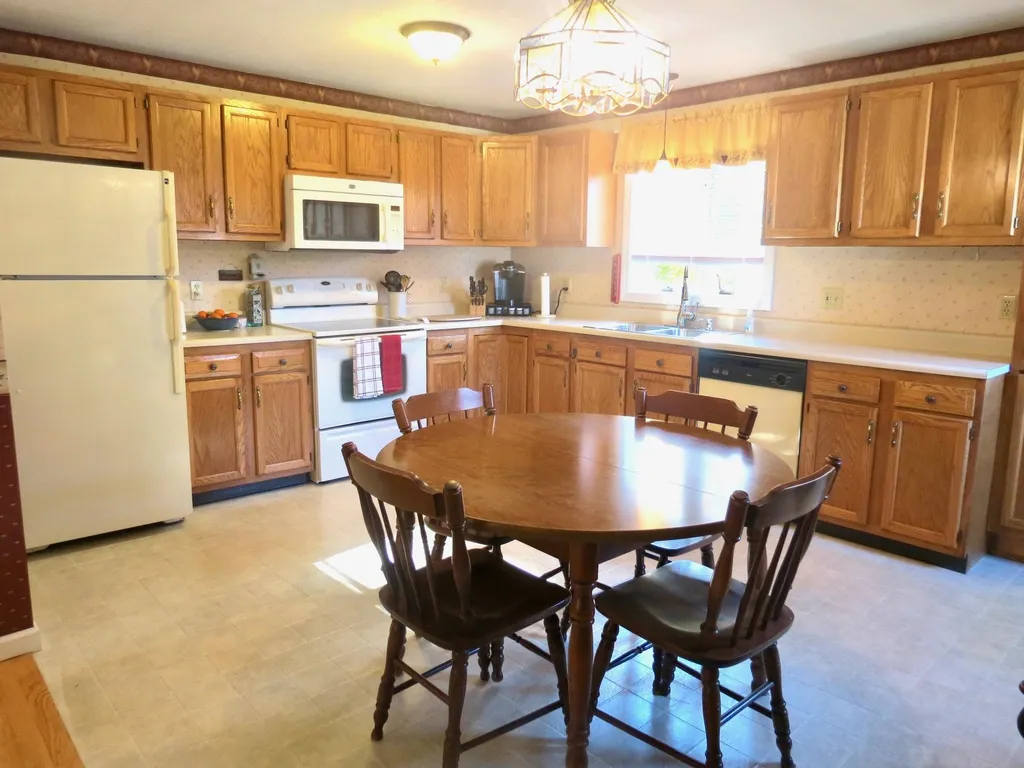 423 Salmon Falls Road Rochester NH 03868