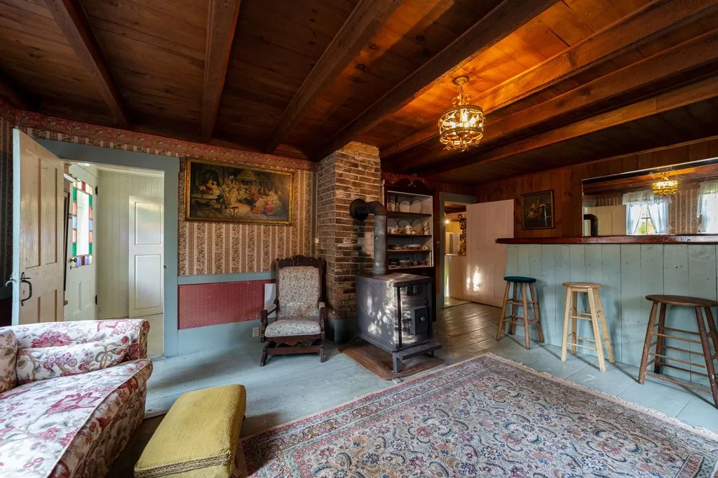 604 Stinson Lake Road Rumney NH 03266