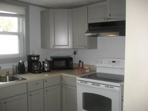 952 Somerville Street Manchester NH 03103