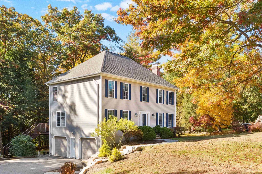 37 Lisa Drive Goffstown NH 03045