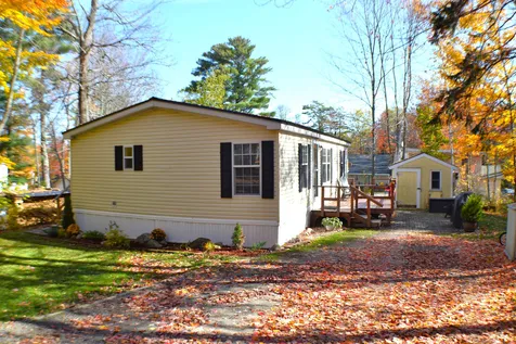 53 Pinewood Avenue Bethlehem NH 03574