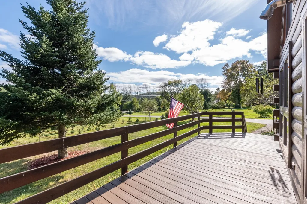 93 Roller Coaster Road Laconia NH 03246
