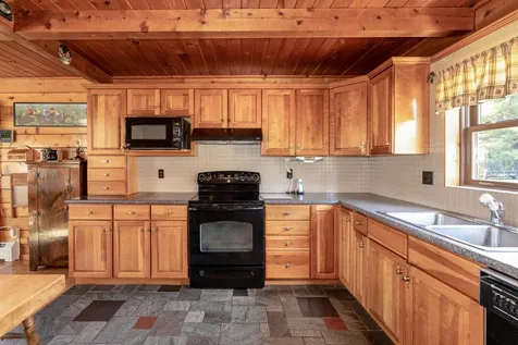 93 Roller Coaster Road Laconia NH 03246