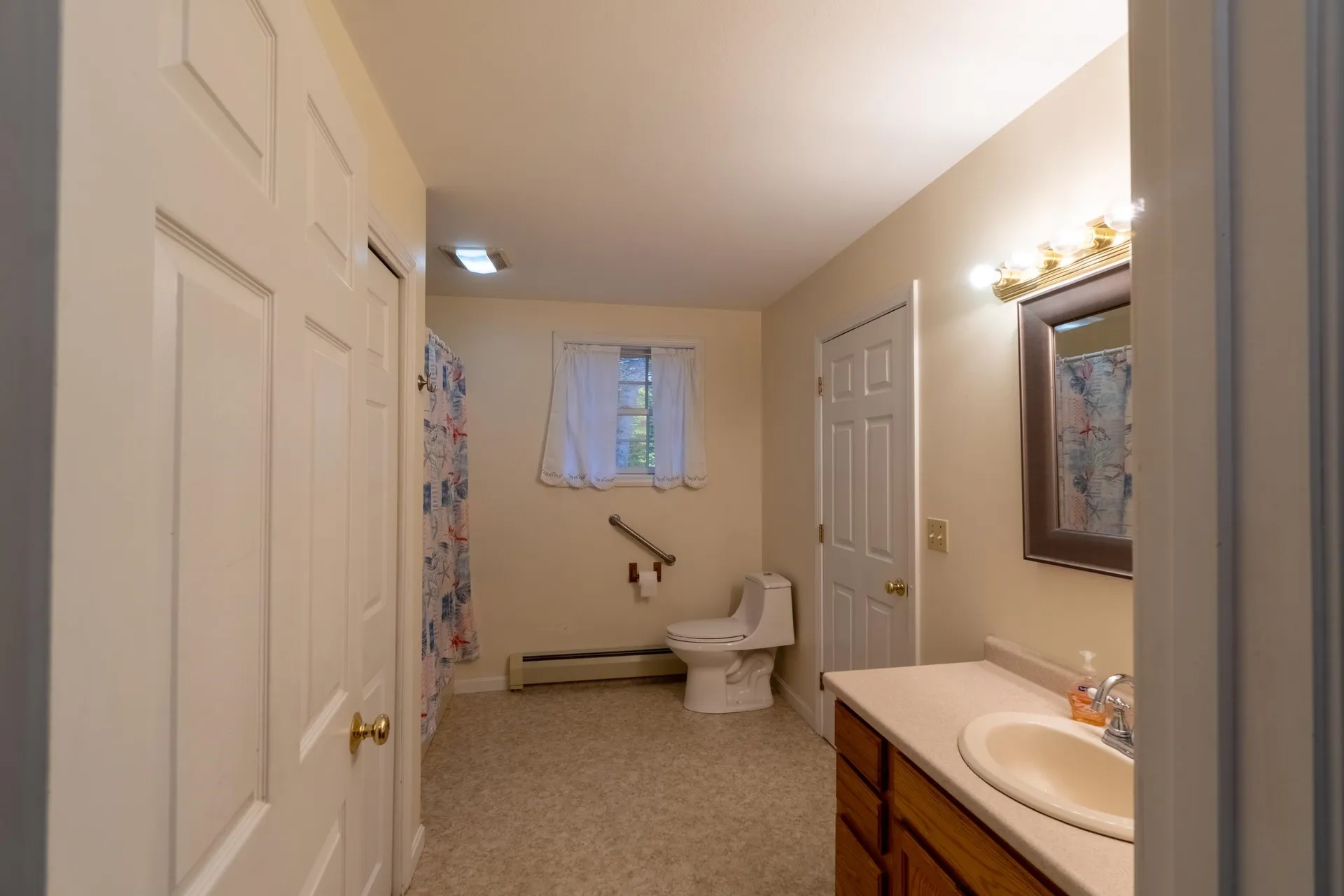 27 Barnes Avenue Alton NH 03809