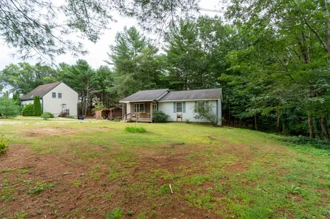 27 Barnes Avenue Alton NH 03809