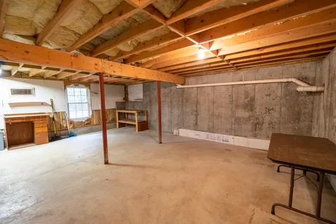 27 Barnes Avenue Alton NH 03809
