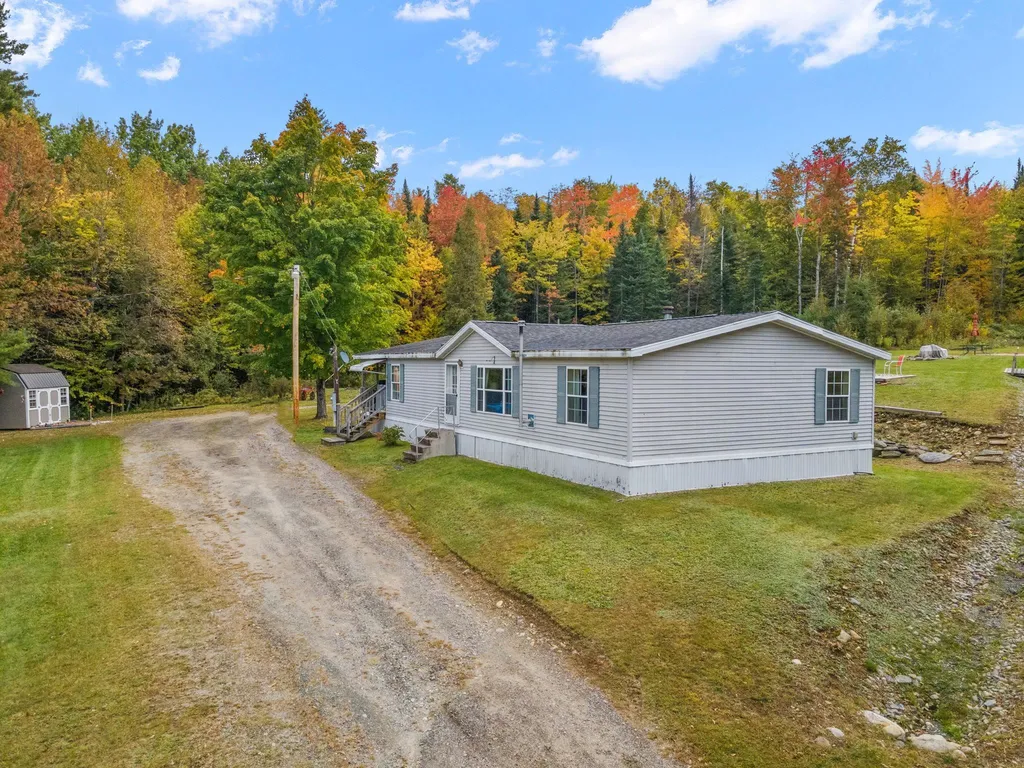 13 Bethlehem Road Whitefield NH 03598