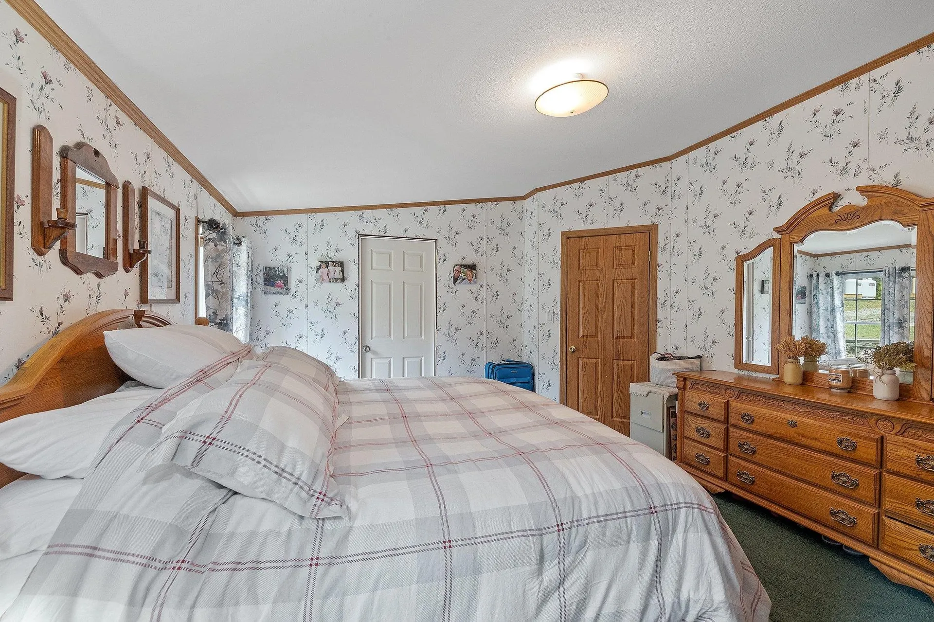 13 Bethlehem Road Whitefield NH 03598