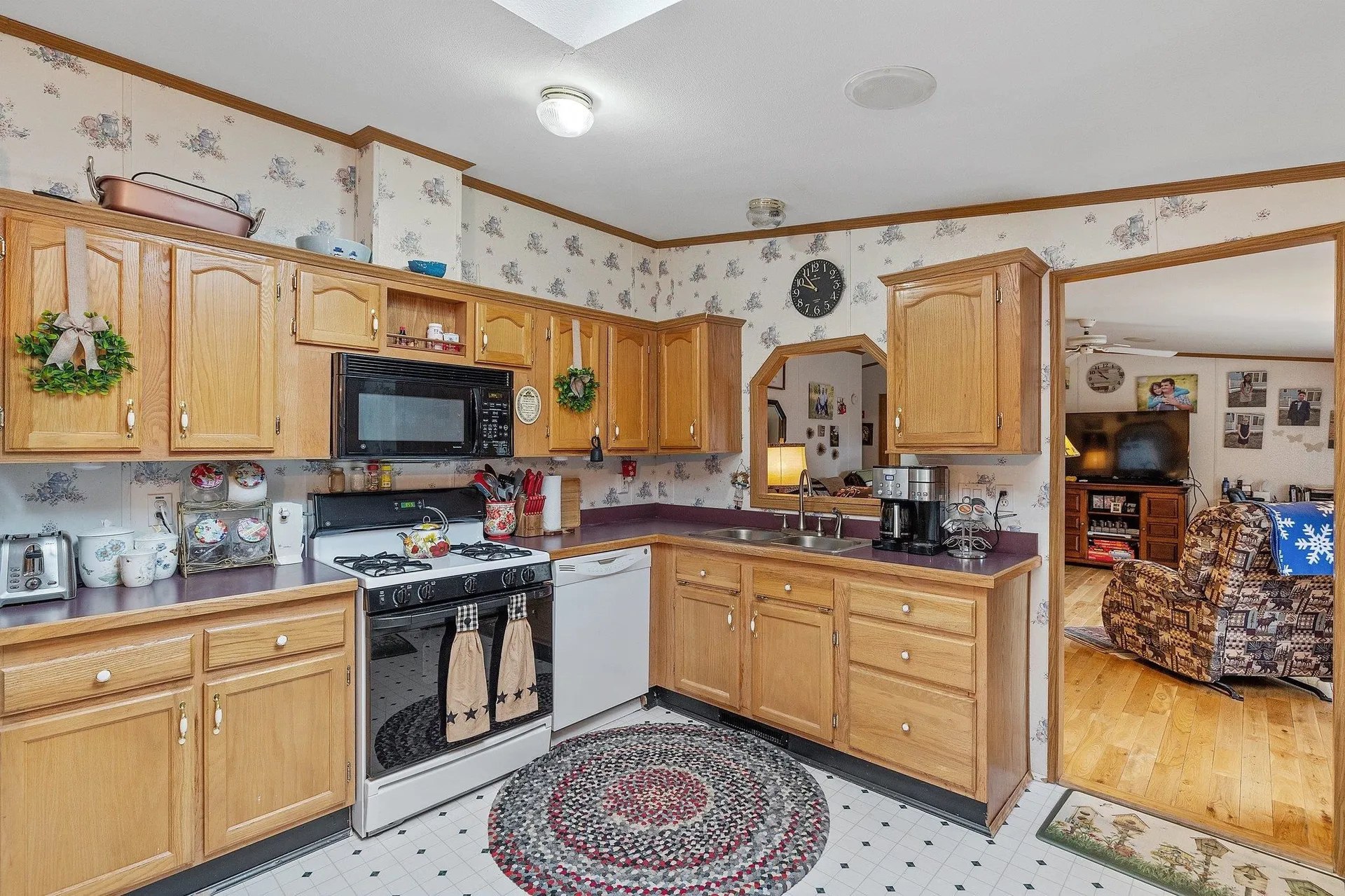 13 Bethlehem Road Whitefield NH 03598
