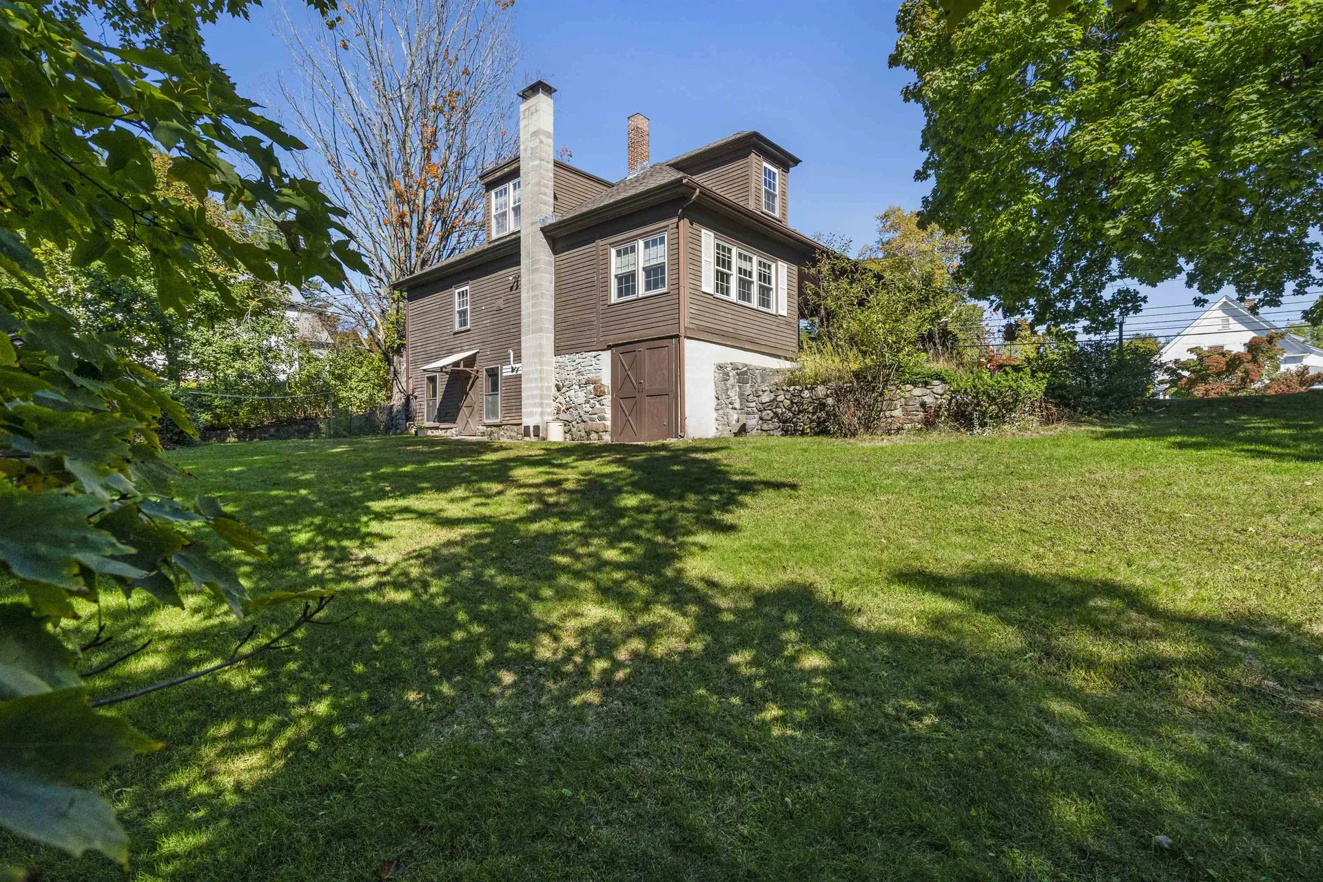 19 N Policy Street Salem NH 03079