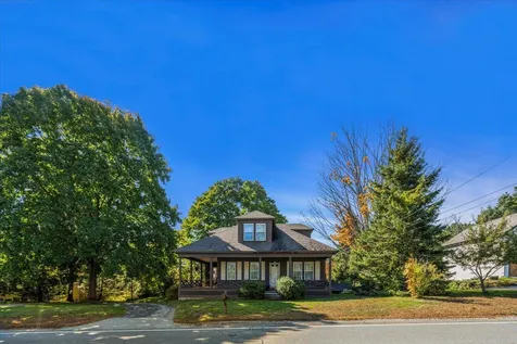 19 N Policy Street Salem NH 03079