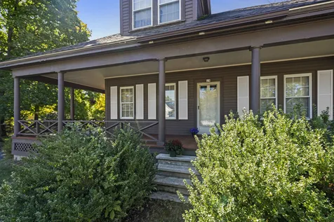 19 N Policy Street Salem NH 03079
