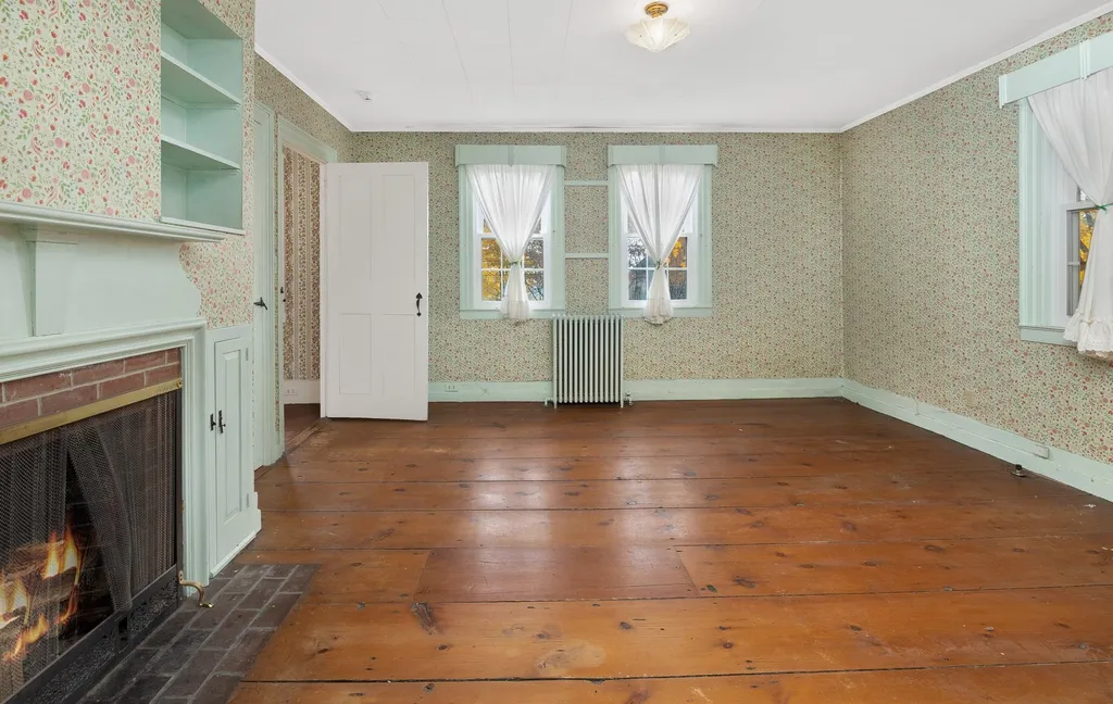 1684 Christian Street Hartford VT 05001
