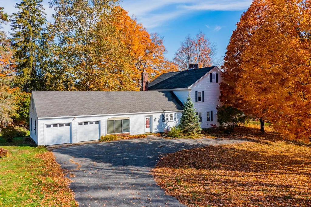 1684 Christian Street Hartford VT 05001
