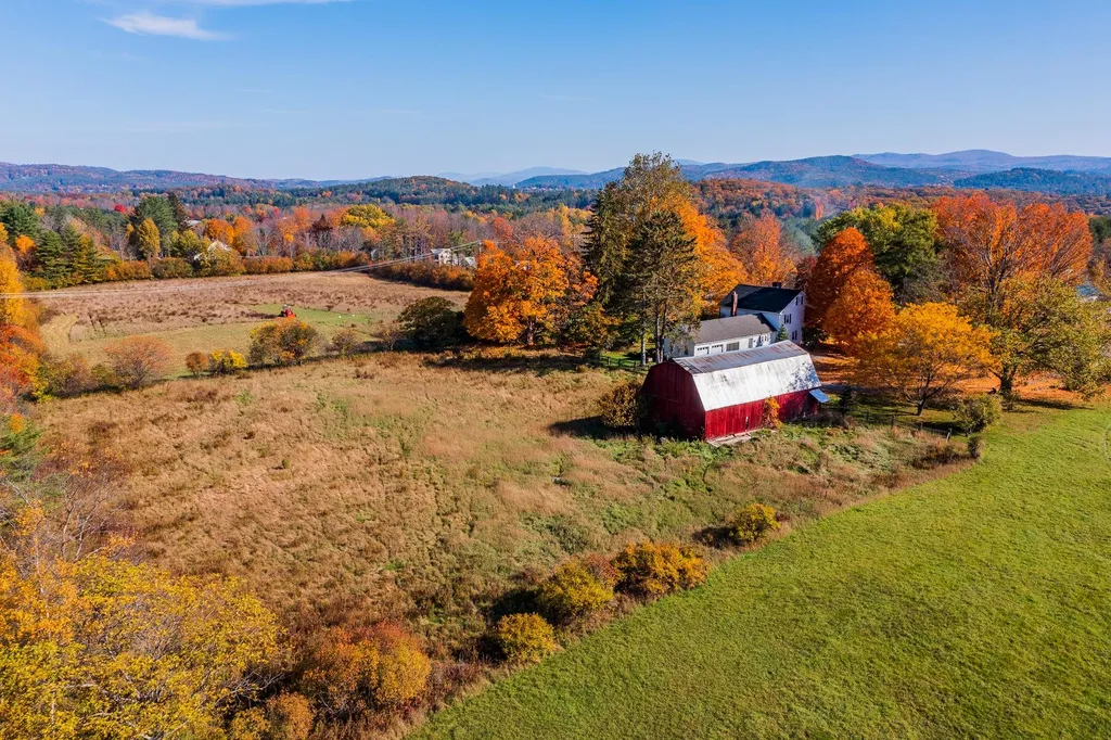 1684 Christian Street Hartford VT 05001