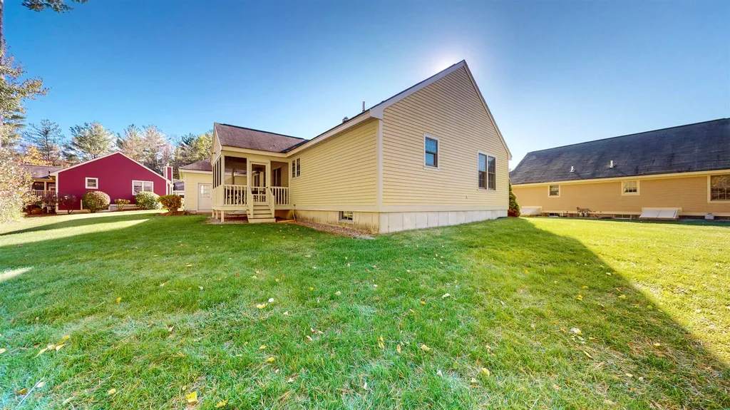 4 Turnberry Circle Bedford NH 03110