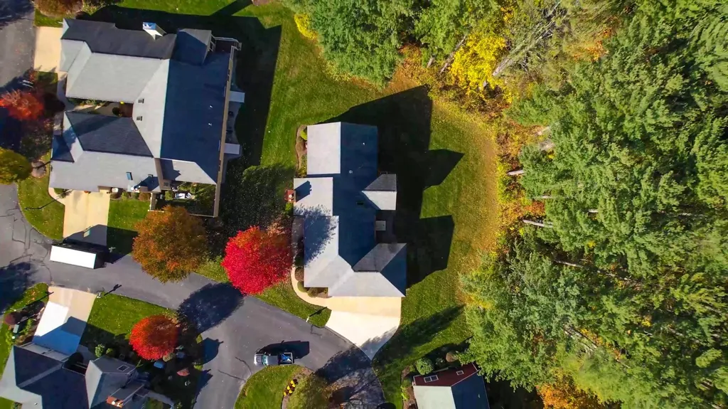 4 Turnberry Circle Bedford NH 03110