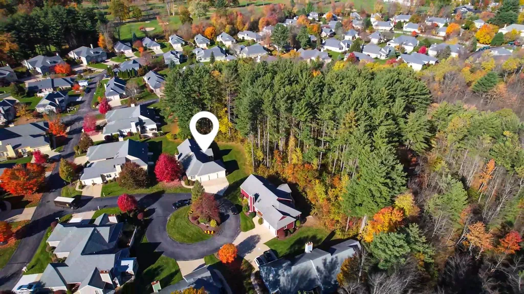 4 Turnberry Circle Bedford NH 03110