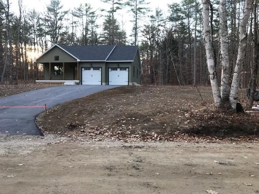 66 Round Pond Road Freedom NH 03836
