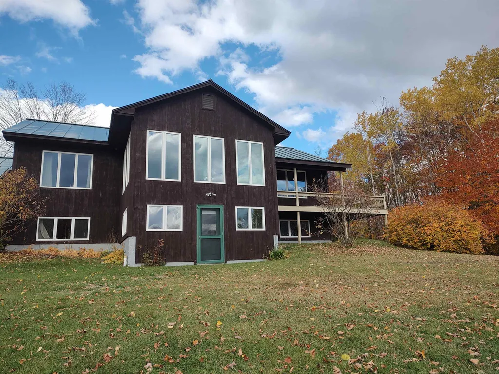 17 Angell Road Tunbridge VT 05077