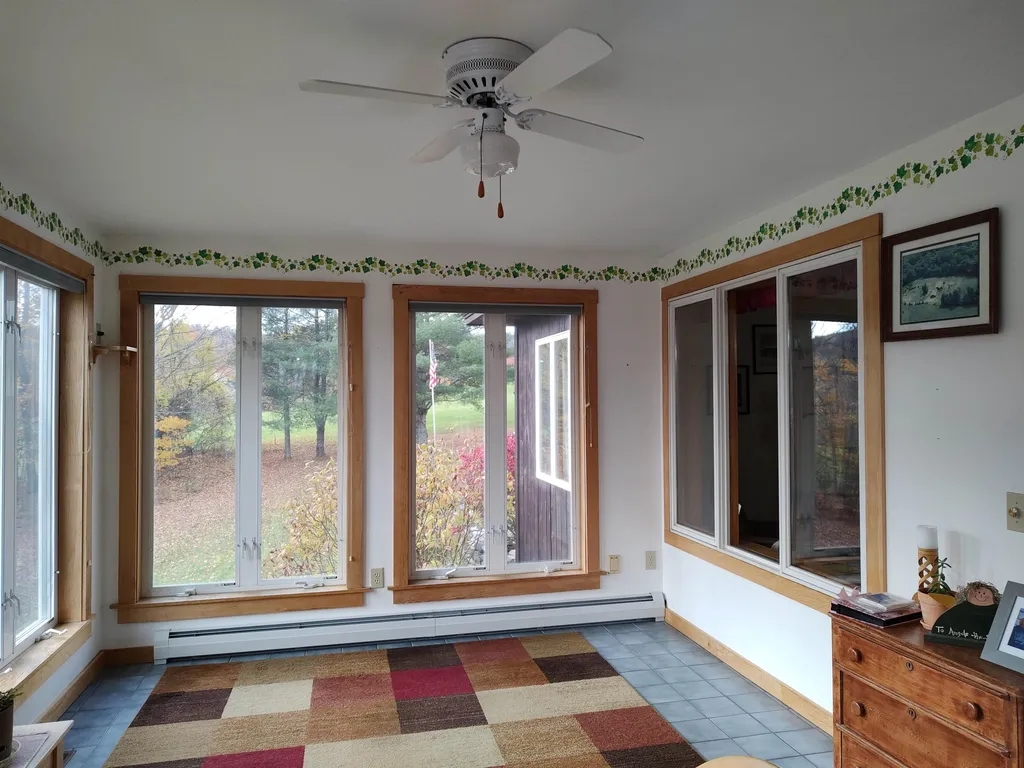 17 Angell Road Tunbridge VT 05077