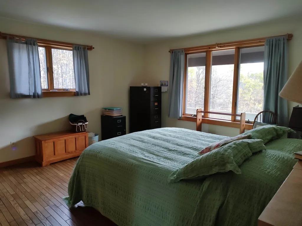 17 Angell Road Tunbridge VT 05077