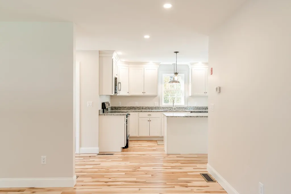29 Old Mill Road South Berwick ME 03908