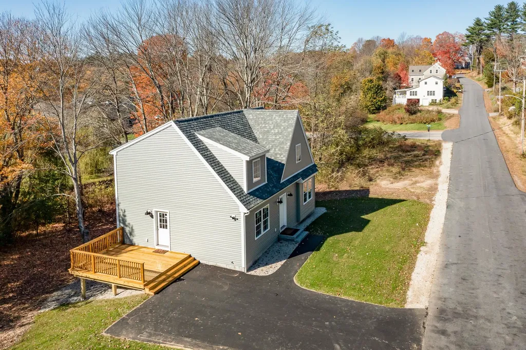 29 Old Mill Road South Berwick ME 03908