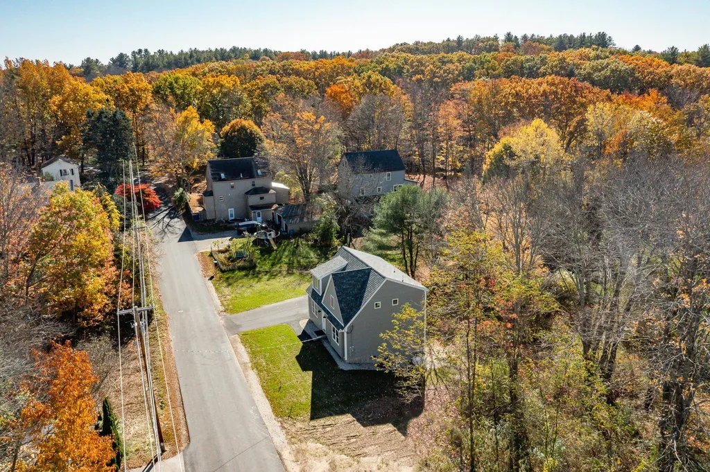 29 Old Mill Road South Berwick ME 03908