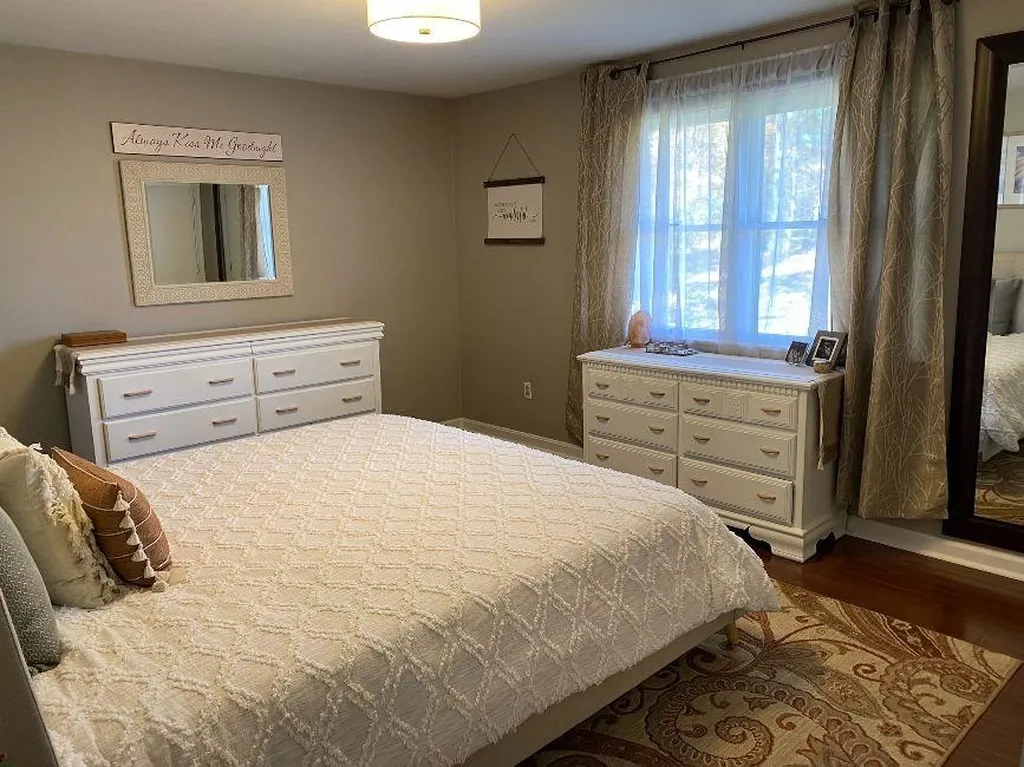 232 South Road Brentwood NH 03833