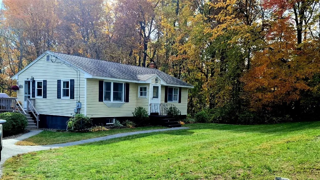 232 South Road Brentwood NH 03833