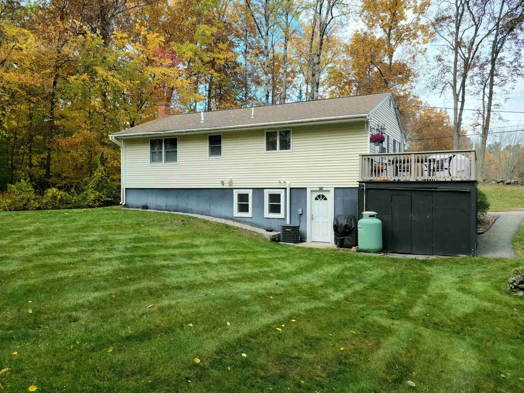 232 South Road Brentwood NH 03833