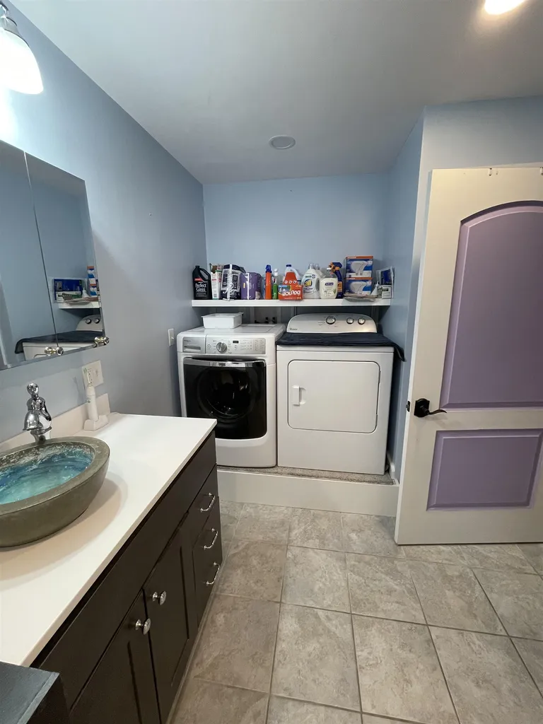 79 Main Street Walpole NH 03608