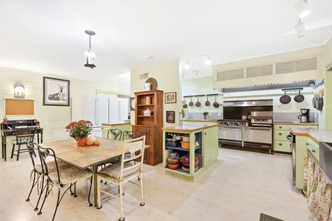 1347 Little Sunapee Road New London NH 03257