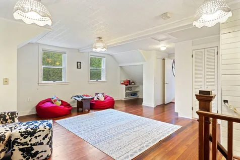 1347 Little Sunapee Road New London NH 03257