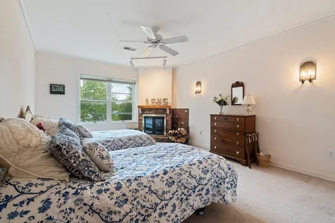 1347 Little Sunapee Road New London NH 03257