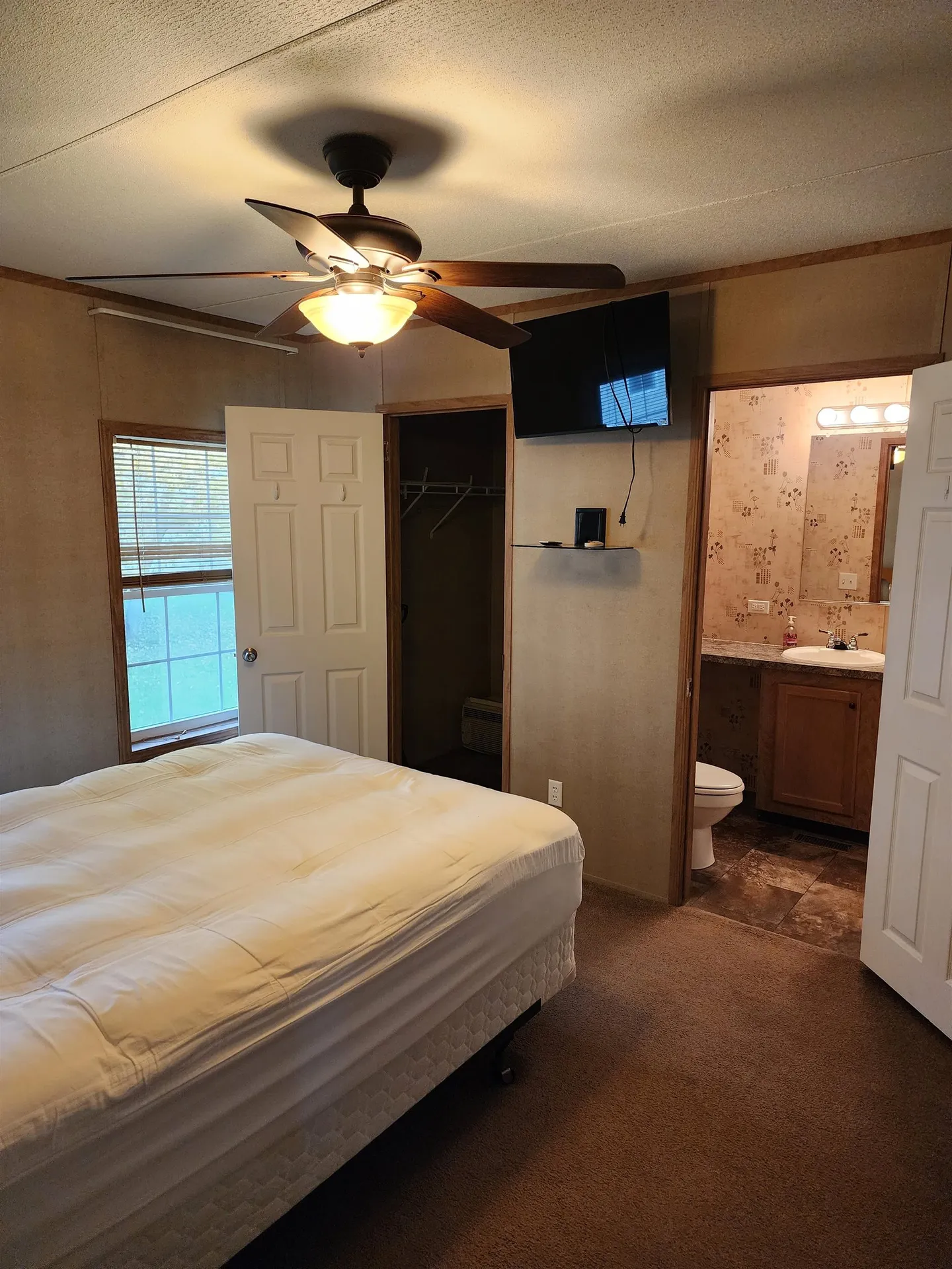 17 Middle Road Swanton VT 05488