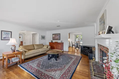8 Morningside Drive Laconia NH 03246