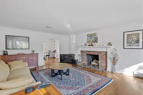 8 Morningside Drive Laconia NH 03246