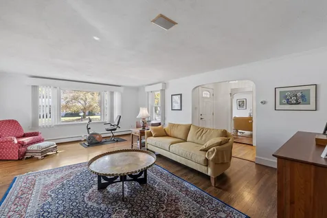 8 Morningside Drive Laconia NH 03246