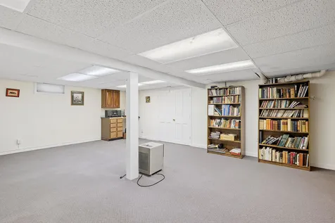 8 Morningside Drive Laconia NH 03246