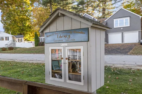 8 Morningside Drive Laconia NH 03246