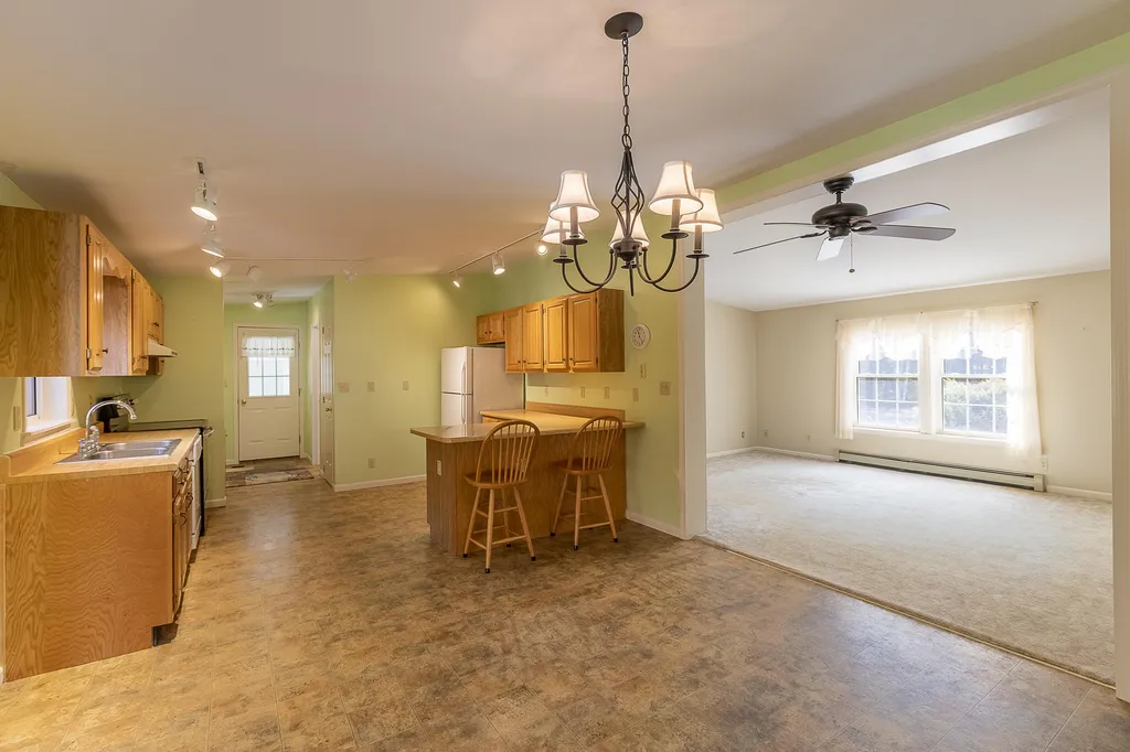 14 Louis Lane Lincoln NH 03251
