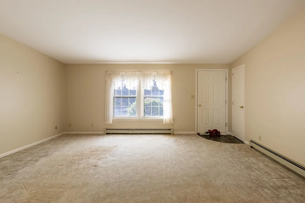 14 Louis Lane Lincoln NH 03251