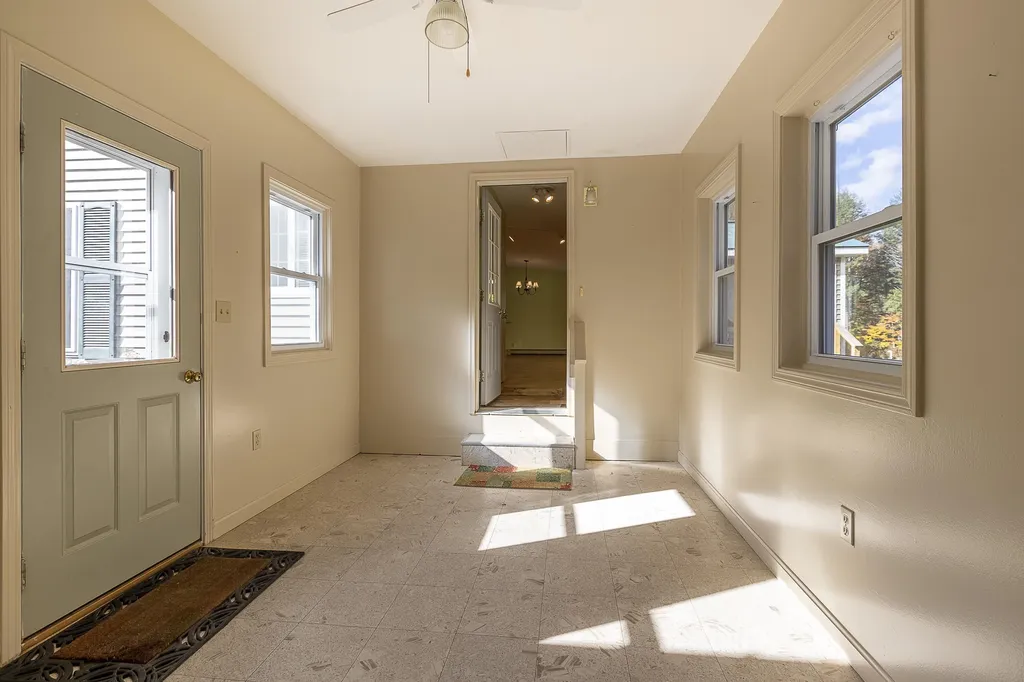 14 Louis Lane Lincoln NH 03251