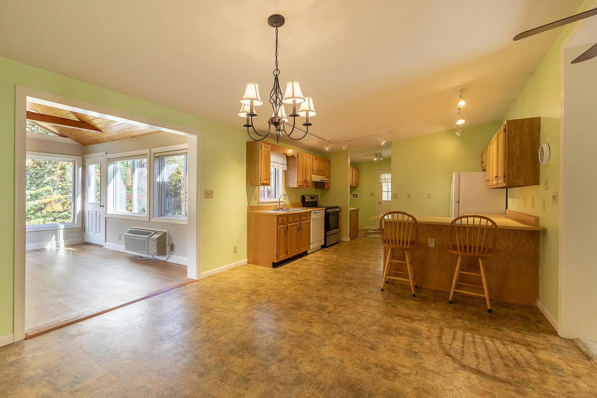14 Louis Lane Lincoln NH 03251