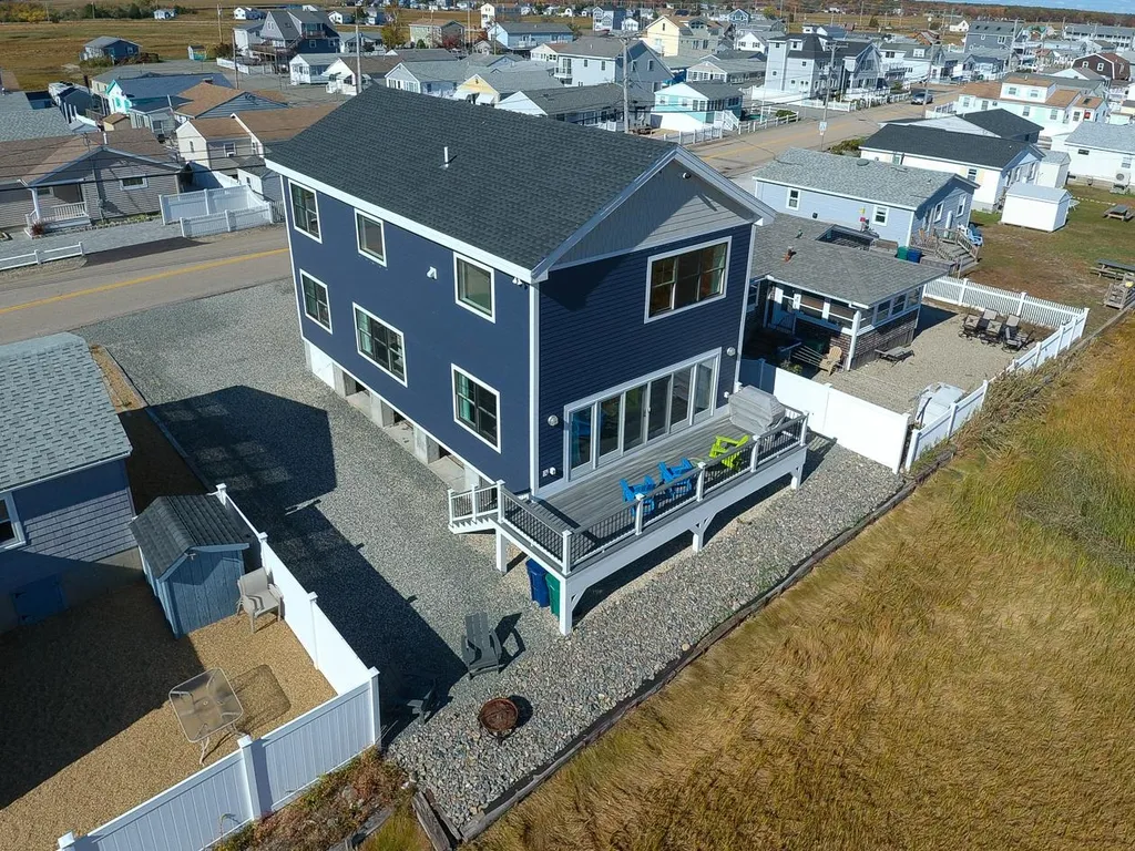 77 Brown Avenue Hampton NH 03842