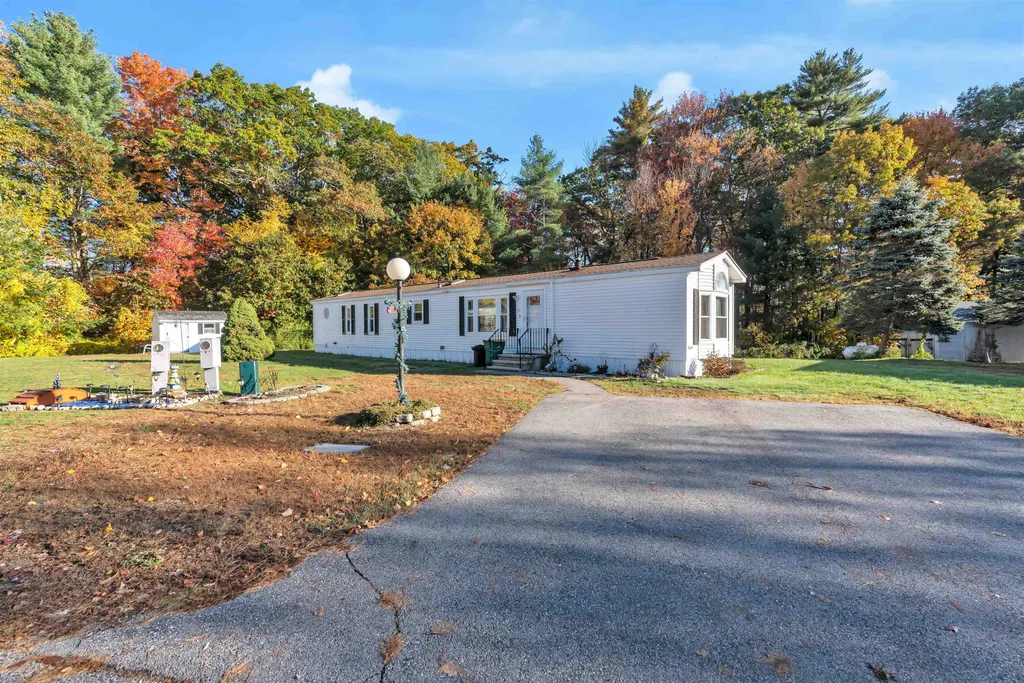 15 Caribbean Lane Rochester NH 03867