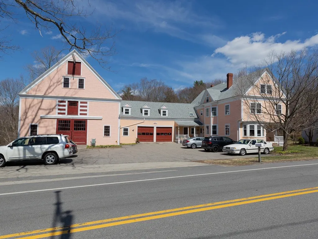 221 Atlantic Avenue North Hampton NH 03862